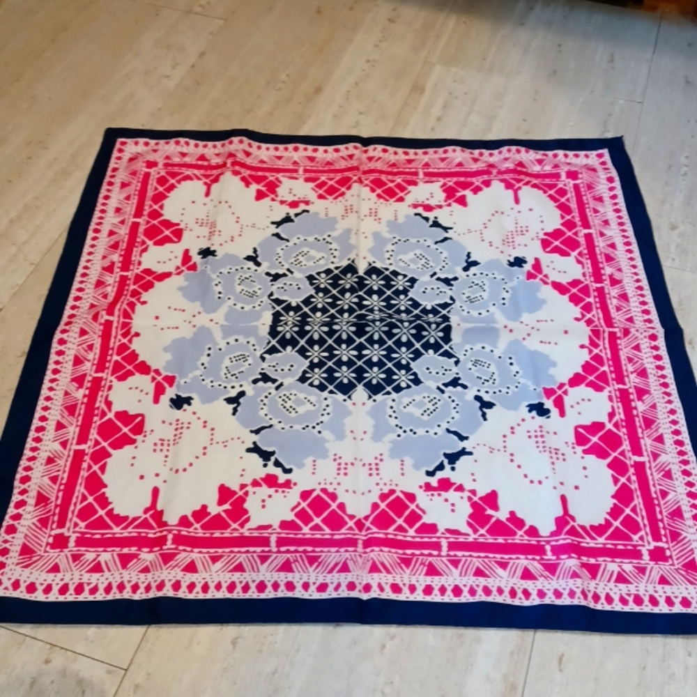 Gorgeous Boselli Italian Scarf